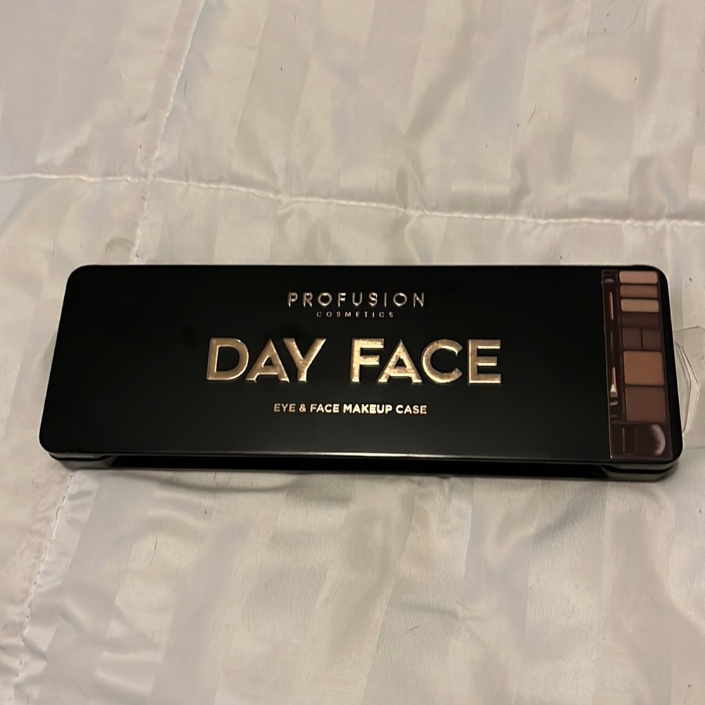 Eye & Face Palette